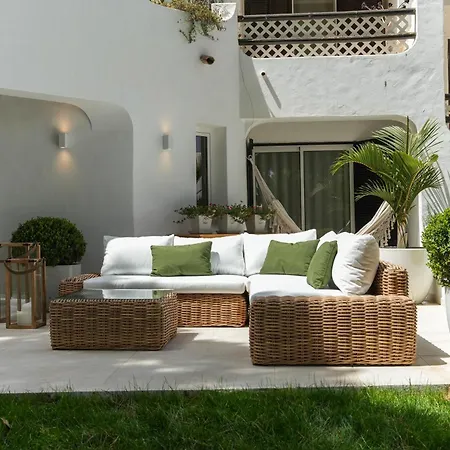 Luxury Garden House - Golf & Tennis Court & Pools Apartment